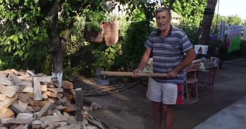 Românii, sătui de disputele politicienilor: Nu mă mai uit, ce să urmăresc? Circul lor? Prefer să merg la bâlciul din Călărași! 1 video romanii enervati de certurile politicienilor nici nu ma mai uit ce sa vad balciul lor mai bine ma duc la balci cand e la calarasi 68cc2816b4bd0