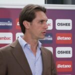 Tătărușanu, interogat despre decizia lui Lucescu de a nu chema jucătorul care ar putea afecta armonia în echipă 2 video tatarusanu intrebat direct de refuzul lui lucescu de a l convoca pe fotbalistul care ar strica atmosfera din vestiar 68d6e006c7628