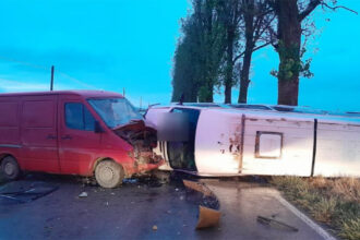 video teribil accident de circulatie pe dj 222 langa agighiol doua autovehicule s au ciocnit frontal 68c3def16861d