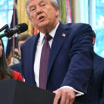 Trump revine în fața publicului după o săptămână de zvonuri despre dispariția sa. Reacția președintelui american surprinde! 3 video trump si a facut prima aparitie publica dupa o saptamana in care s a vorbit despre moartea sa cum a reactionat presedintele sua 68b767cfa8579