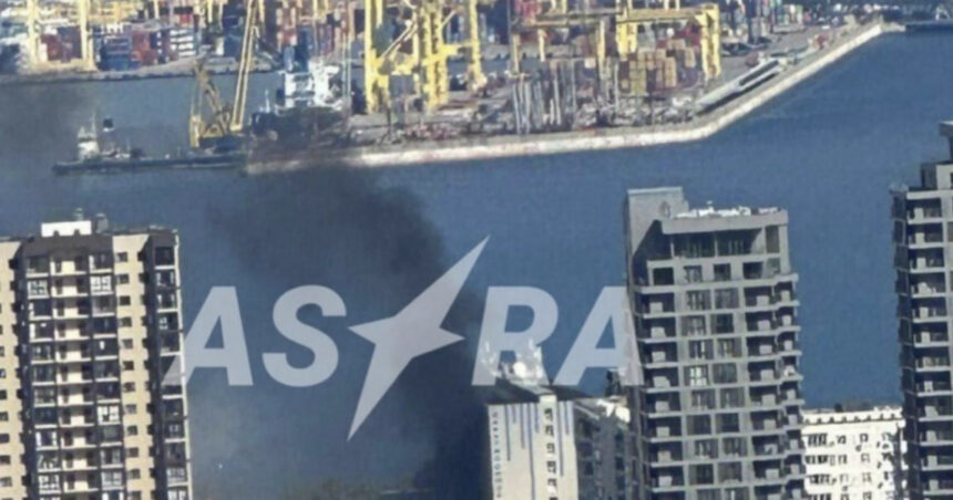 Ucraina atacă flota rusă în Marea Neagră, iar haosul se răspândește est de Crimeea 1 video ucraina a lovit flota rusa din marea neagra in novorossiisk in timp ce haosul se extinde la est de crimeea 68d4ee52453fc
