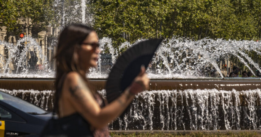 Toamnă surprinzătoare: Vreme caldă și temperaturi neașteptate în septembrie! 1 video vreme neobisnuit de calda in primul weekend de toamna ce temperaturi ne asteapta in luna septembrie 68bb197711d84