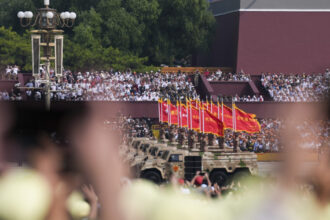 videofoto china e de neoprit asigura presedintele xi jinping parada militara uriasa la beijing in prezenta lui putin si a lui kim jong un 68b7cdc0db573