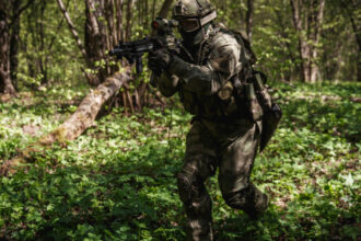 vladimir putin a semnat un decret pentru recrutarea a 135 000 de oameni in armata 68da8fec7e1a1