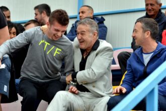 vorbeste separat vestiarul lui fcsb afectat de prietenia dintre florin tanase si gigi becali 68bf1e12321d3