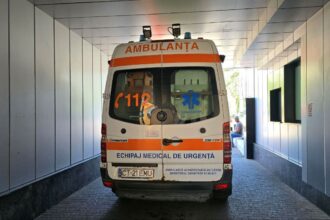 accident cu pieton in parcarea kaufland victima a ajuns la spital 68e7afcdb9d29
