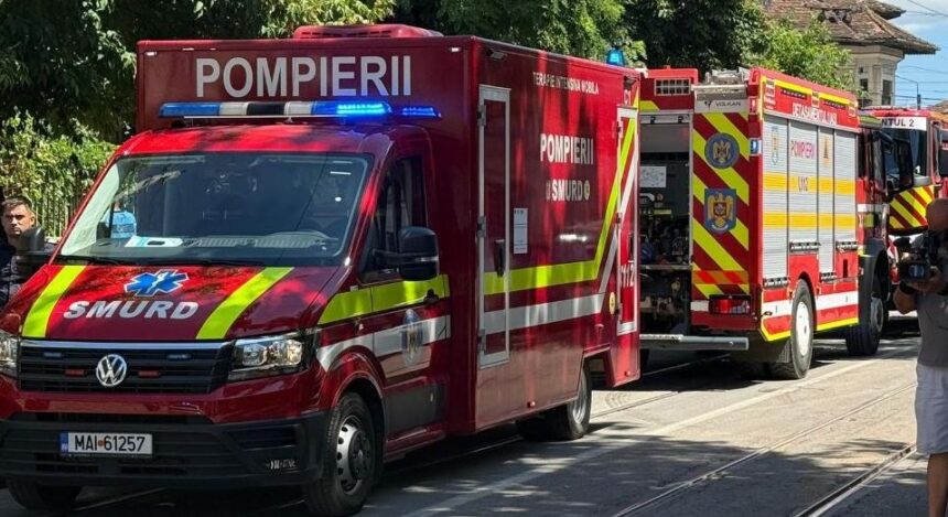 Coliziune devastatoare în Ștefan cel Mare! O persoană prinsă între metal după impactul unui camion cu o dubă 1 accident grav in localitatea stefan cel mare o persoana captiva intre fiare dupa ce s au ciocnit un camion si o duba 68fa2bdfd3bd8