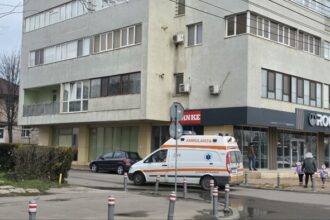 accident in eforie nord copil de 6 ani lovit pe trecerea de pietoni de o trotineta electrica 68f1fc871b3a7