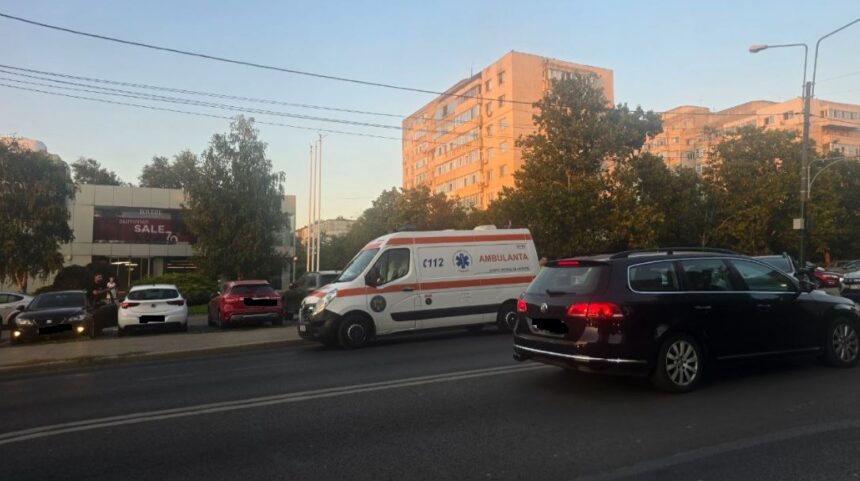 Coliziune spectaculoasă la Ovidiu: un scuter și o mașină în impact! Intervenția Ambulanței a fost solicitată 1 accident la ovidiu intre un scuter si un autoturism a fost chemata ambulanta 68f0a765076d3