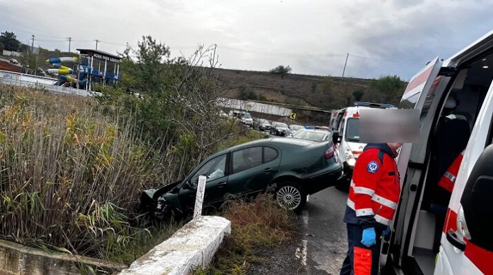 Coliziune pe drumurile din Tulcea: Trei răniți în urma incidentului rutier 1 accident rutier in judetul tulcea trei persoane au fost transportate la spital 68f5d14b1f541
