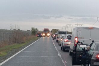 accident rutier intre doua automobile intre tariverde si mihai viteazu o victima a ramas incarcerata 6900e69b2f283