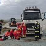 Coliziune pe șosea cu flăcări devastatoare în Satu Nou, Constanța. Elicopterul SMURD se află în acțiune! 2 accident rutier urmat de incendiu in satu nou judetul constanta intervine elicopterul smurd 68f0ca997e306