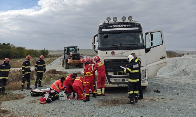 Coliziune pe șosea cu flăcări devastatoare în Satu Nou, Constanța. Elicopterul SMURD se află în acțiune! 1 accident rutier urmat de incendiu in satu nou judetul constanta intervine elicopterul smurd 68f0ca997e306
