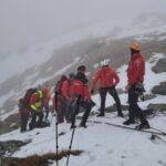 Tragedie în Făgăraș: Un bărbat a căzut de la 500 de metri, marcând al treilea incident fatal în două zile. 3 al treilea deces pe munte in doar doua zile barbat prabusit 500 de metri in muntii fagaras 68fe856f3fad8
