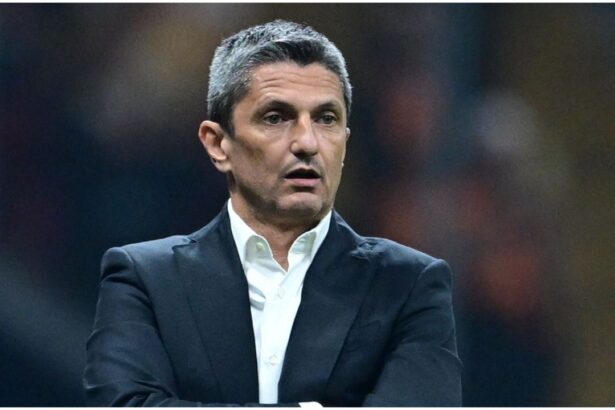 alarma la paok razvan lucescu se confrunta cu probleme serioase 6905049a41403