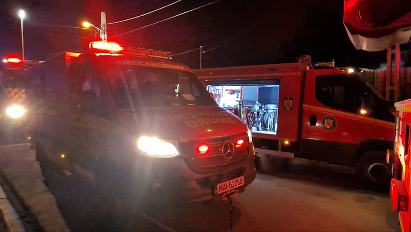 ATENȚIE! Flăcările au cuprins o locuință în Rasova! 1 alerta incendiu la o casa din rasova 68fd31612a1c1