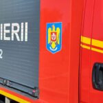 alerta la pompieri o bucata de balcon risca sa cada pe strada mihai viteazul din constanta 68e0f8a3c5456
