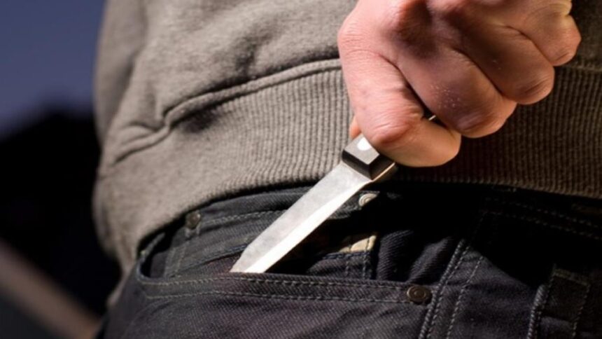 Atacuri violente la Limanu: un bărbat, pus sub acuzație după o confruntare cu cuțitul 1 amenintata cu cutitul apoi din nou atacata un barbat din limanu trimis in judecata 68fea8683adff