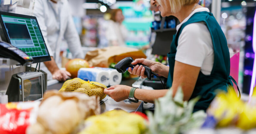 Sancțiuni pentru clienți și vânzători care încalcă normele legale în magazine și parcări. Când trebuie să oferi prioritate. 1 amenzi pentru clientii si comerciantii care nu respecta legea in magazine si in parcari cand esti obligat sa acorzi prioritate 6903017942923