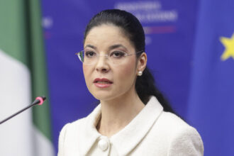 ana birchall si o presupusa cerere de colaborare cu cia de unde a plecat informatia si ce spune fosta consiliera prezidentiala 68e38ea41f2cd