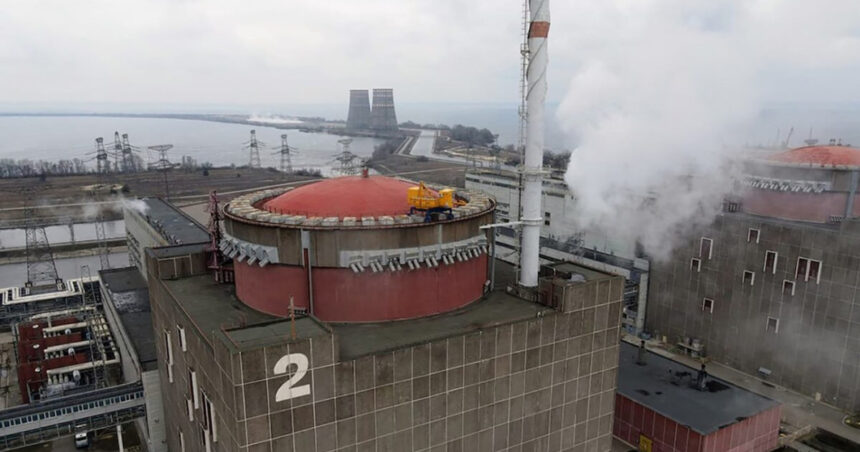 Se apropie o amenințare nucleară? Situația alarmantă de la cea mai mare centrală nucleară europeană, sub controlul forțelor lui Putin 1 analiza ne apropiem de un dezastru nuclear ce se intampla la cea mai mare centrala nucleara din europa ocupata ilegal de armata lui putin 68f0cf005a998
