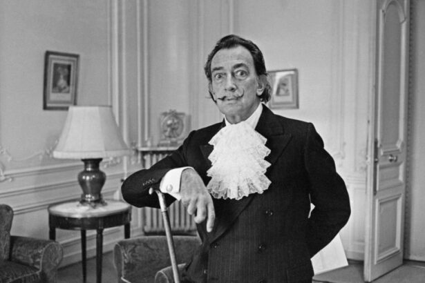 ancheta in italia politia a confiscat 21 de lucrari atribuite fals lui salvador dali dintr o expozitie din parma 68de177e52bb3