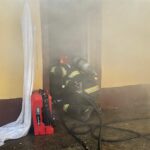 Intervenție de urgență în Cobadin: o locuință cuprinsă de fum a necesitat ajutorul echipajului SMURD! 2 apel la 112 pentru o casa din cobadin inundata cu fum a fost trimis echipajul smurd 68fb95d55ee45