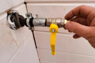 aproximativ 300 de bucuresteni au ramas fara gaze in sectorul 2 dupa o avarie la o instalatie comuna reactia distrigaz 6903bb988a6ee