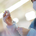 Asistentă medicală din Gorj, încarcerată pentru că a vândut vaccinuri fictive timp de 7 ani 3 asistenta medicala din gorj condamnata la 7 ani de inchisoare pentru vaccinari fictive contra cost 68f251c881dcf