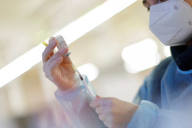 asistenta medicala din gorj condamnata la 7 ani de inchisoare pentru vaccinari fictive contra cost 68f251c881dcf