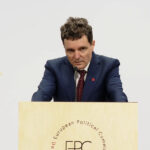 „Strategii cibernetice, misiuni clandestine și manipulare mediatică: Revelațiile raportului privind activitățile Rusiei, adus în fața liderilor europeni de către președinte” 2 atacuri cibernetice actiuni secrete si propaganda ce contine raportul cu actiunile rusiei prezentat de presedinte liderilor europeni 68dfc0ac39b0c