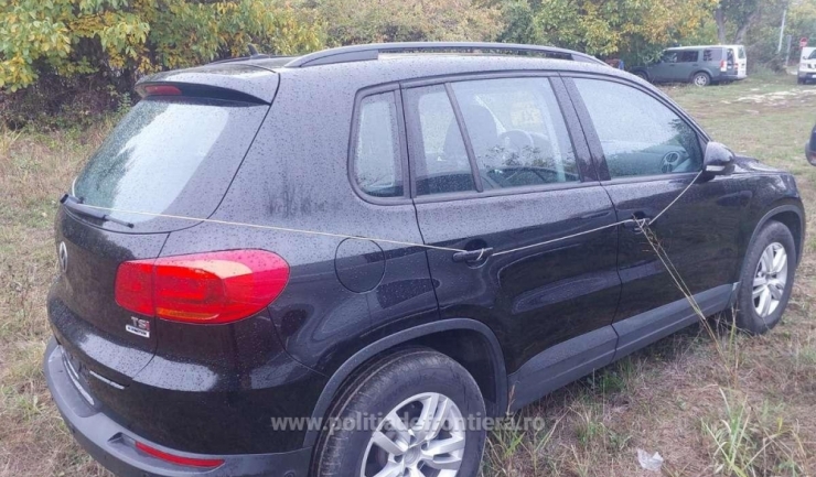 Mașina căutată de autoritățile olandeze, găsită de polițiștii de frontieră din Constanța 1 autoturism cautat de autoritatile din olanda descoperit de politistii de frontiera constanteni 68ee4d7bd758c