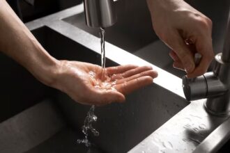 avarie raja pe strada turda din constanta apa a fost sistata temporar pentru lucrari de remediere 68f23bbb55eac