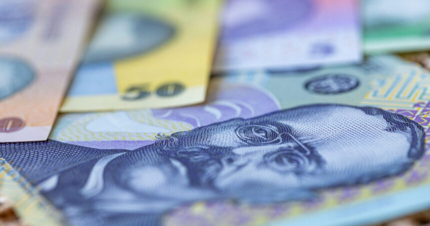 Fitch emite un semnal de alarmă: Prognoze pesimiste pentru diminuarea deficitului bugetar și evaluarea țării 1 avertisment fitch privind masurile fiscale estimari negative pentru reducerea deficitului bugetar si ratingul de tara 68e9f1485c68b