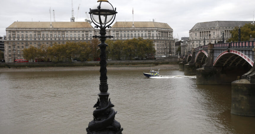 avertisment rar al celebrului serviciu secret britanic mi5 ce mesaj public are pentru politicienii din marea britanie 68ee1df0911e6