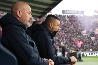 bologna a facut anuntul cine va conduce echipa in meciul cu fcsb dupa ce vincenzo italiano a fost internat de urgenta 68f792b839849