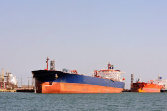 capitanul petrolierului boracay din flota fantoma a rusiei va fi judecat in franta 68deb59e6d46a