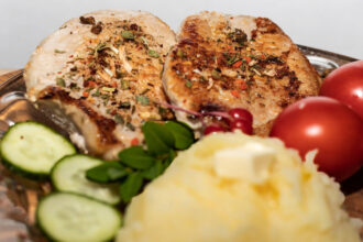 carnea nu trebuie sa se afle in centrul alimentatiei umane avertizeaza specialistii dieta care ar putea preveni milioane de decese 68e13928e168e