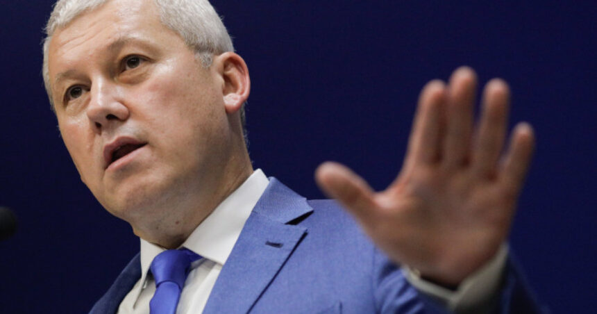 Cătălin Predoiu garantează că toți angajații vor fi păstrați în urma reformelor din cadrul MAI 1 catalin predoiu da asigurari ca niciun angajat nu va ramane fara loc de munca dupa reorganizarea mai 68f9252a472e1