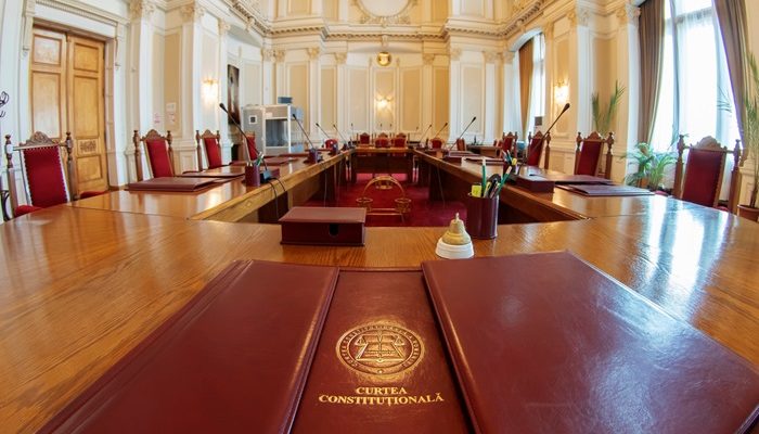 Decizia CCR: Modificările aduse pensiilor de serviciu sunt în afara Constituției 1 ccr a decis legea pentru modificarea pensiilor de serviciu este neconstitutionala 68f63041a0854