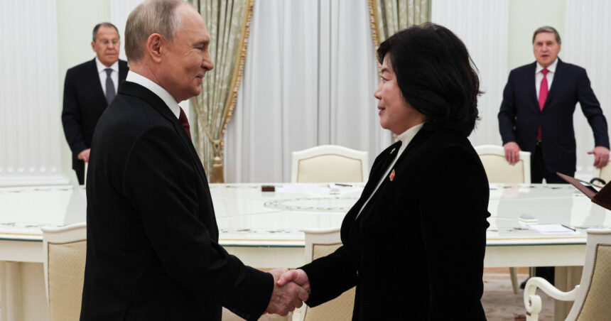 Întâlnirea lui Putin cu șefa diplomației din Coreea de Nord: Declarații despre alianța ruso-nordcoreeană 1 ce a spus vladimir putin despre cooperarea rusiei cu coreea de nord in timpul intalnirii cu sefa diplomatiei lui kim jong un 68ffc708d9497