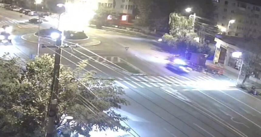 Tânărul prins cu viteză amețitoare de 160 km/h în Constanța: sancțiune drastică și permis suspendat timp de 600 de zile! 1 ce amenda a primit tanarul care a gonit cu 160 km h in constanta cu politia pe urme el a ramas fara permis pentru 600 de zile 68ebcff950dab