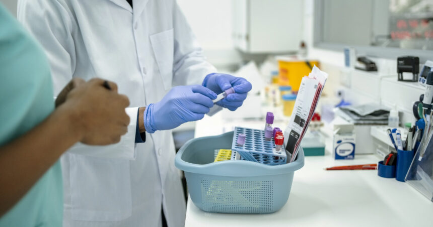 Descoperă Clostridioides difficile: Bacteria comună în România și modul ei de transmitere rapidă, explicat de specialiști. 1 ce este clostridioides difficile bacteria raspandita frecvent si in romania medicii explica infectia se transmite foarte usor 68e09e4158086