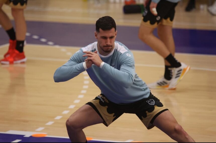 Călin Căbuț, pilonul echipei de la CSM Constanța, a suferit o accidentare la genunchi 1 centrul de la csm constanta calin cabut s a accidentat la genunchi 69027a0ec2458