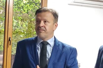 circ cu demisii in alb la harsova primarul a sesizat organele de cercetare penala in cazul solicitarii de incetare a mandatului consilierei codreanu 68f6e990af72f