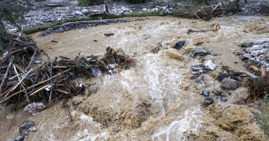 Alertă maximă de inundații în Dobrogea, avertizare de viitură în alte 19 județe! 1 cod rosu de inundatii in dobrogea cod portocaliu de viitura in alte 19 judete 68e4f54f6fee4