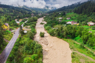cod rosu de inundatii pe rauri din mai multe judete avertismentul hidrologilor si masurile anuntate 68de64de6e612