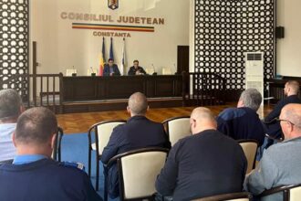 comitetul judetean pentru situatii de urgenta constanta convocat in contextul codului portocaliu de intensificari puternice ale vantului 68dd3543b3555