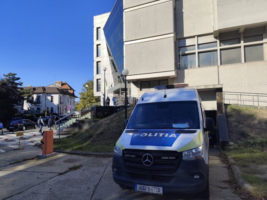 Sentință ȘOCANTĂ la Constanța! Patru ani de închisoare pentru un ghiveci cu flori. Ce a dus la această decizie radicală? 1 condamnare incredibila la constanta patru ani cu executare pentru un ghiveci cu flori cum s a ajuns la aceasta pedeapsa 68f6108e06873