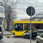 Constanța: Coliziune pe I.C. Brătianu între un autobuz și o mașină personală 2 constanta accident pe i c bratianu intre un autobuz si un autoturism 68dd19391642c